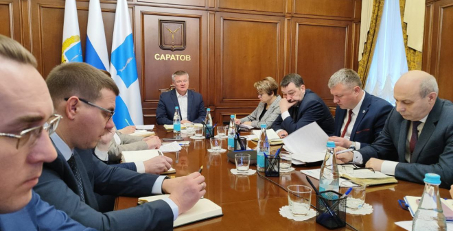 Исаев: Необходимо усилить работы по расчистке тротуаров во дворах и на улицах города