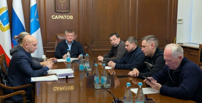 Михаил Исаев провел оперативный штаб по ситуации с уборкой города