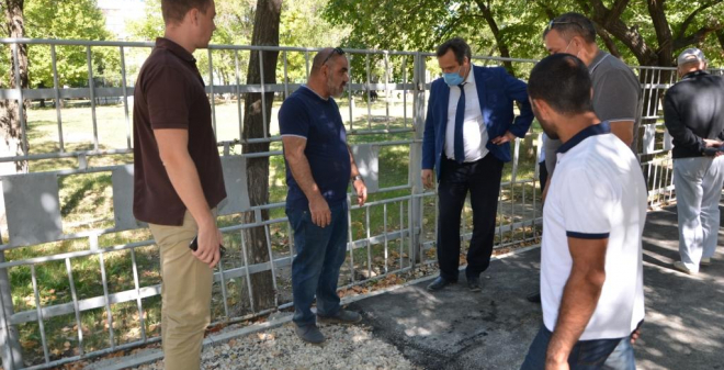 Общественники оценили ход ремонта тротуаров в Ленинском районе Саратова