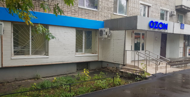 В Октябрьском районе состоялась проверка на предмет соответствия вывесок объектов торговли Правилам благоустройства