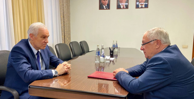Алексей Антонов предложил депутатам гордумы совместно работать в интересах саратовцев