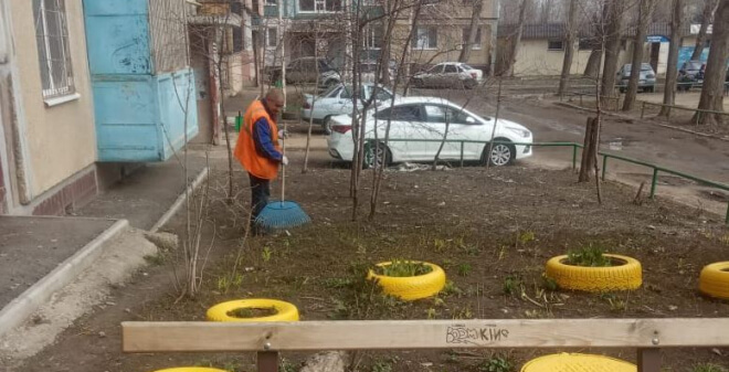 В Ленинском районе состоялось мероприятие по уборке территорий