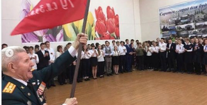 Михаил Исаев: «В рамках Всероссийского проекта 61 саратовской школе передано на хранение Знамя Победы»