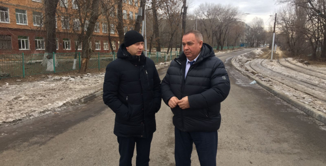 Сотрудники муниципалитета совместно с общественниками проверили ход работ на улице Огородной