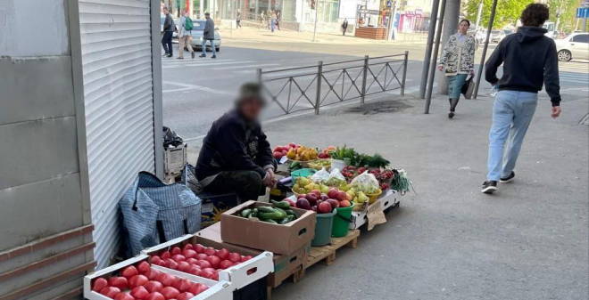 Продукты «с рук». На торговых точках города изъято весовое оборудование и составлены протоколы