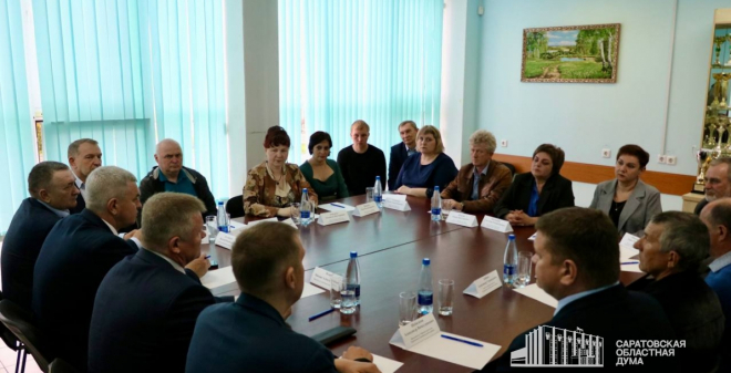 Михаил Исаев в Турках встретился с местными депутатами