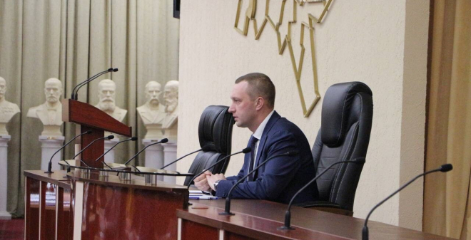 Роман Бусаргин обсудил с профсоюзными организациями повышение зарплат жителям 