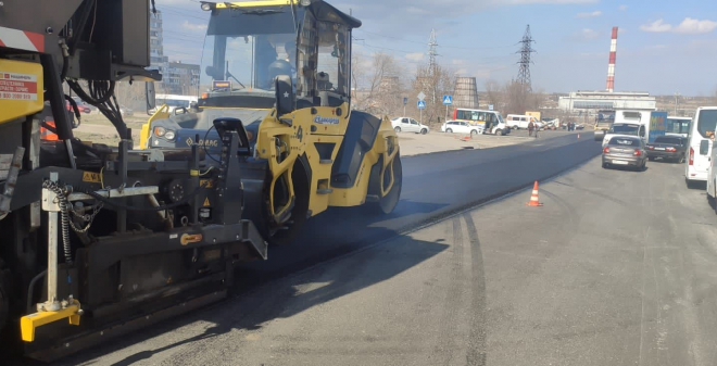 В Саратове начали асфальтировать улицу Шелковичная