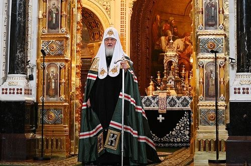 Накануне больших православных праздников патриарх Кирилл призвал верующих молиться дома
