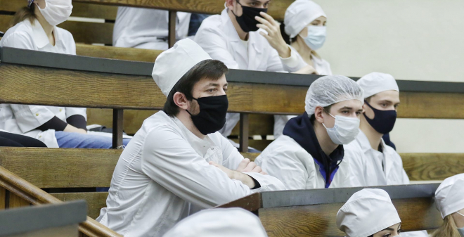 Выпускникам медуниверситета предложили возможности для развития