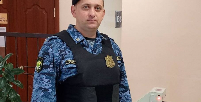 Судебный пристав оказал помощь больному эпилепсией