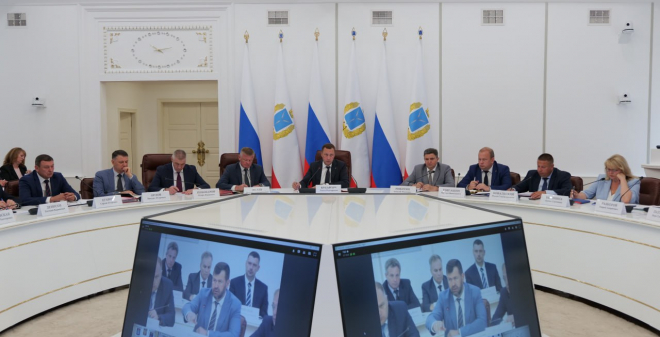 Губернатор потребовал от ГЖИ быстрее и жестче реагировать на факты нарушения нормативных сроков отключения горячей воды