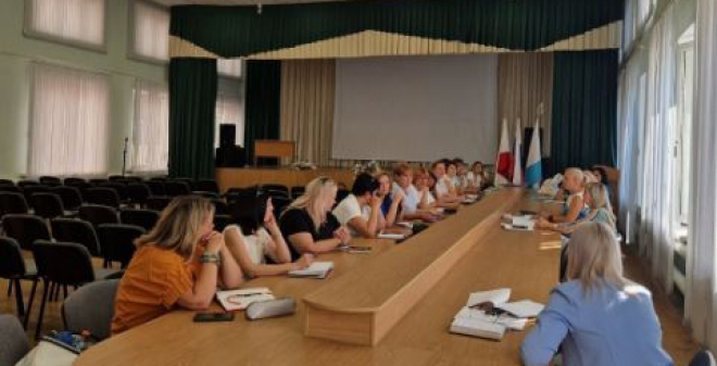 Во Фрунзенском районе состоялось совещание с руководителями образовательных учреждений