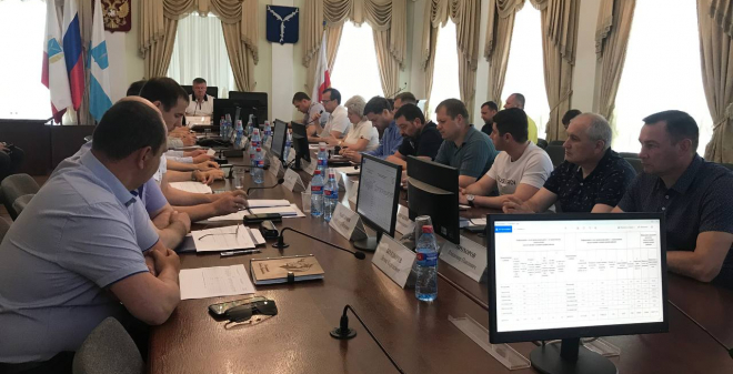 Михаил Исаев: Ямочный ремонт за неделю произведен в объеме 2400 кв. м