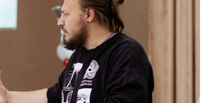 Известный саратовский актёр провёл мастер-класс для школьников в рамках проекта Движения Первых