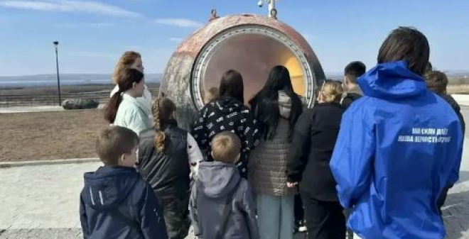 «Единая Россия» организовала цикл экскурсий для детей участников СВО