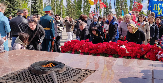 В День Победы саратовцы пришли в парк Победы целыми семьями