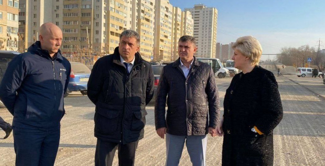 Мэр Саратова проинспектировала дороги, где ведется ремонт