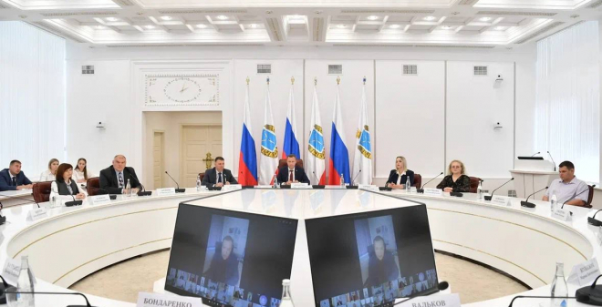16 педагогов по президентской программе поедут работать в саратовские села