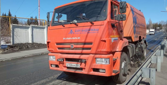 В Саратове стартовали весенние работы по благоустройству территорий