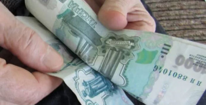 В Саратове сотрудники уголовного розыска задержали курьера мошенников