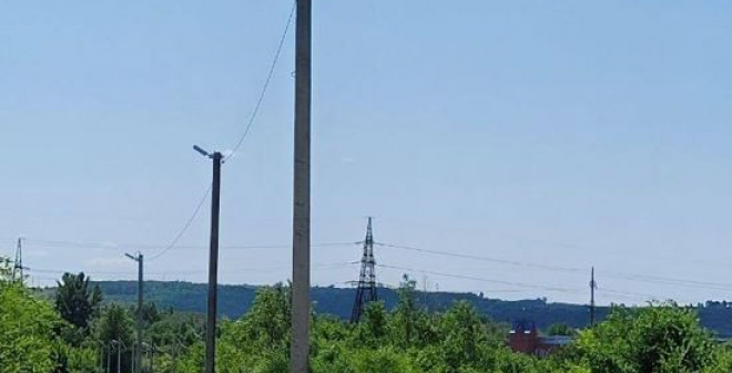 В поселке Воробьевка установили световые опоры и светильники