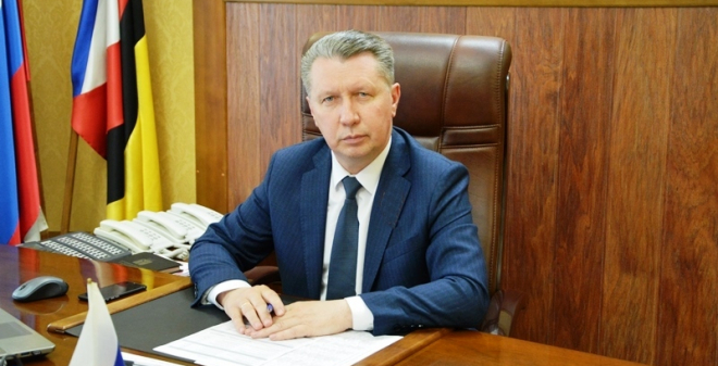 Ушел в отставку глава Энгельсского района Алексей Стрельников