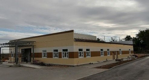 В Каменке в рамках госпрограммы завершается строительство многофункционального центра