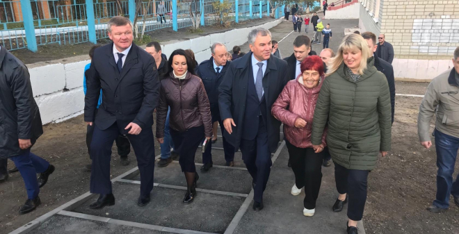 Председатель Государственной Думы Вячеслав Володин посетил среднюю школу №84 Заводского района