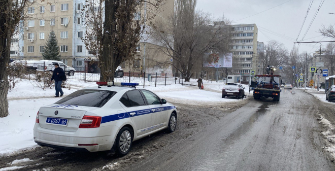 Автоинспекторы выявили свыше 20 тысяч нарушений правил остановки и стоянки автомобилей