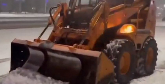 Всем городским службам поручено оперативно устранить последствия непогоды