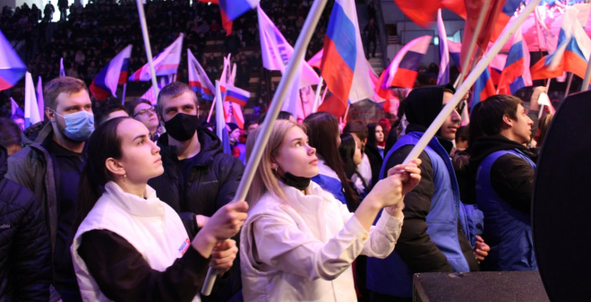 Мы вместе и навсегда! Митинг-концерт, посвященный воссоединению Крыма с Россией, собрал свыше 5000 саратовцев