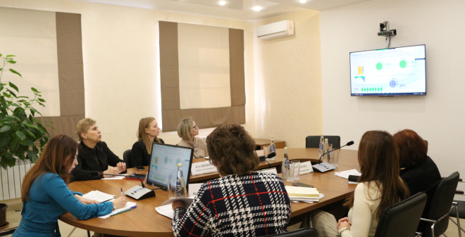 Юлия Литневская представила Саратовское реготделение «Союза женщин России» на стратегической сессии ПФО