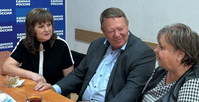 Николай Панков встретился с волонтерами села Даниловка, помогающими бойцам СВО