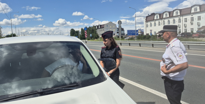 Автоинспекторы предупредили водителей об опасности на трассе