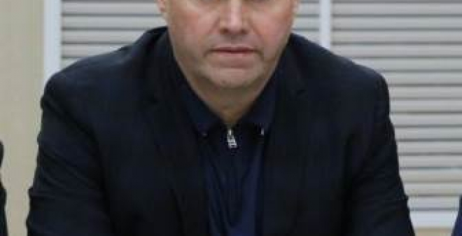 Роман Грибов заподозрил финансово-промышленные группы в информационных нападках на Михаила Исаева