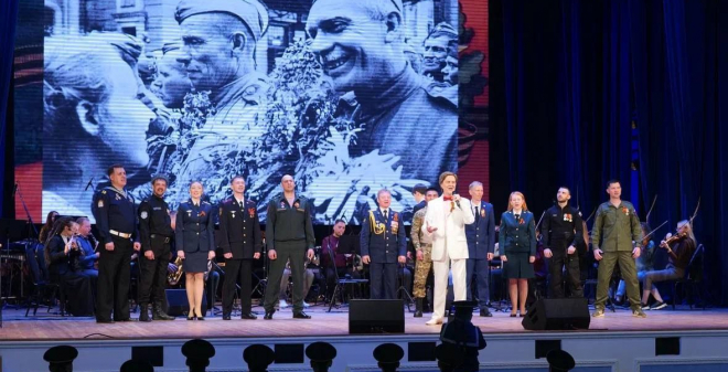 Губернатор побывал на репетиции лауреатов I Всероссийского конкурса «Песни СВОих»