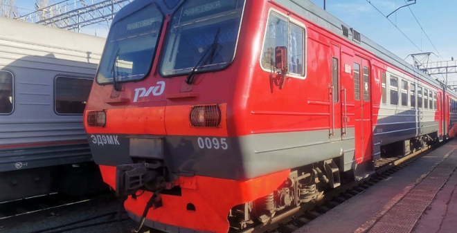 С 15 июня перестанут курсировать еще 4 пригородных поезда