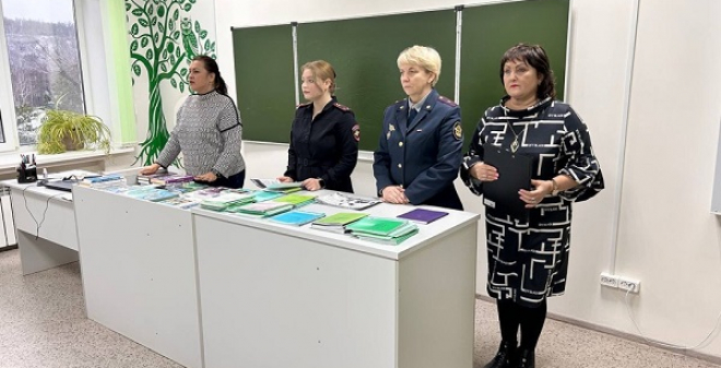 Полицейские в Саратове провели профилактическую акцию «Безопасный Новый год»