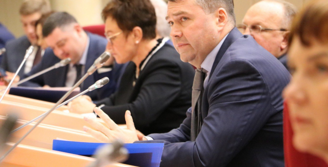 Роман Грибов: В региональном бюджете необходимо предусмотреть средства на замену лифтов в больницах