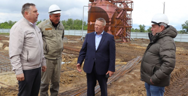 Панков с жителями Аткарска взял на контроль строительство водозабора