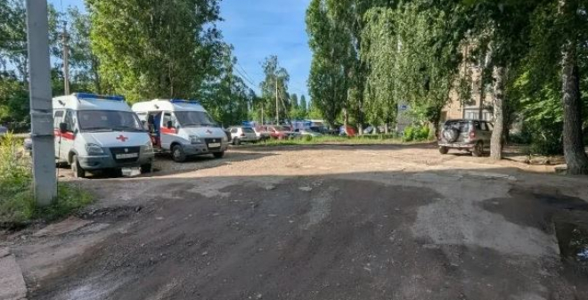 Антонина Галяшкина поможет благоустроить территории у станции скорой помощи в Балаково