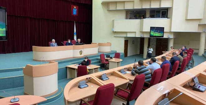 Коммунистов вновь уличили в желании пиариться, а не работать