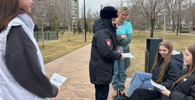 В Саратове провели межведомственный рейд по местам массового скопления молодёжи