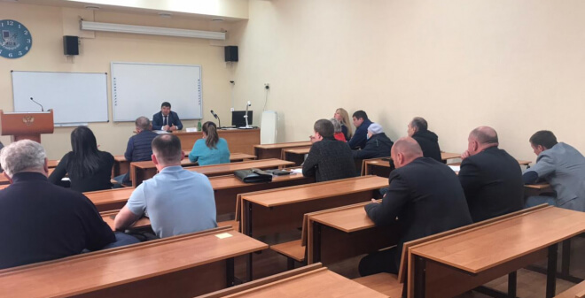 Глава Кировского района встретился со старшими по домам