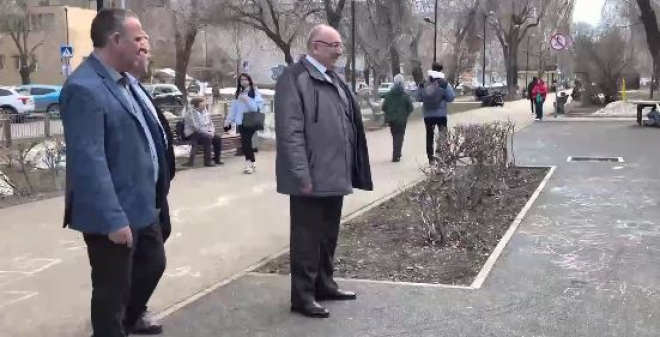 Игорь Молчанов проинспектировал сквер на Рахова
