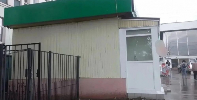 На Привокзальной площади продолжается работа по освобождению территории от незаконных нестационарных торговых объектов