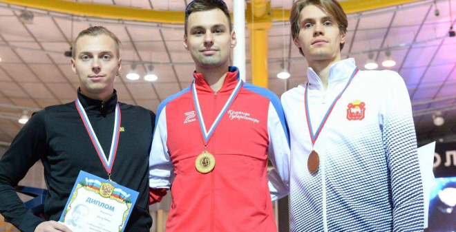Саратовский спортсмен - победитель Всероссийских соревнований по конькобежному спорту