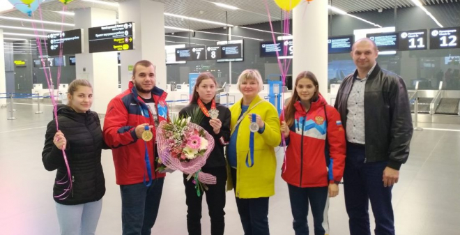 В Саратове торжественно встретили дзюдоистку Лилию Нугаеву