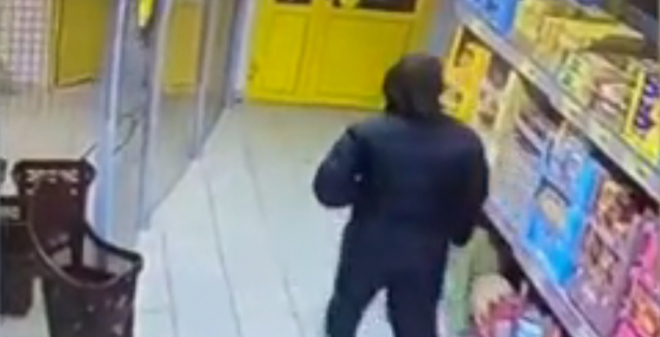 В одном из магазинов Саратова произошла кража